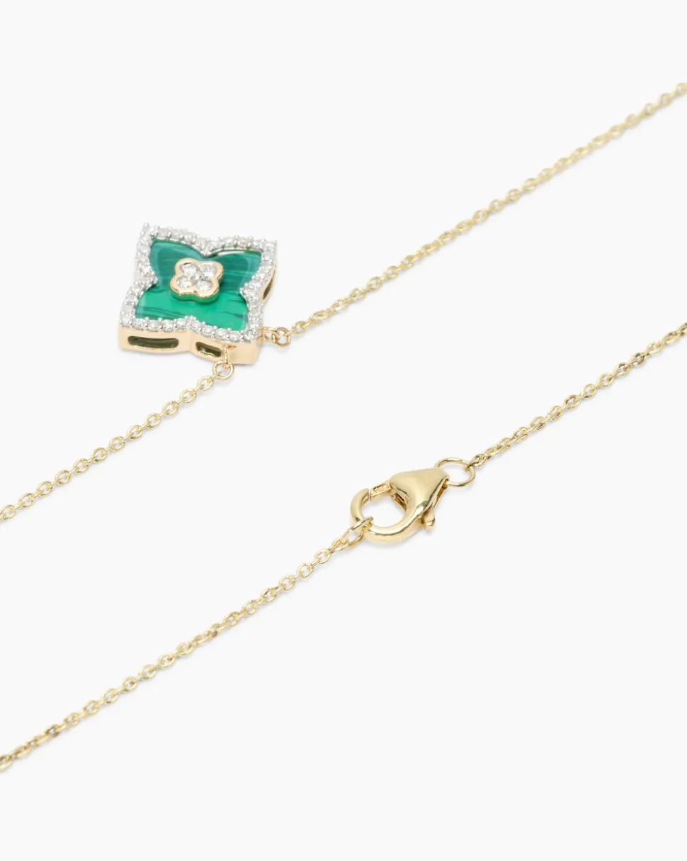Anhänger mit Malachit an Kette