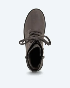 Boot mit Schnürung