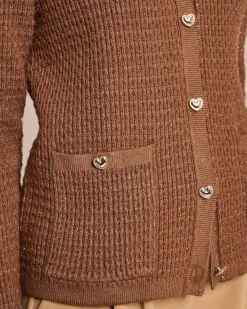 Cardigan mit Herzknöpfen