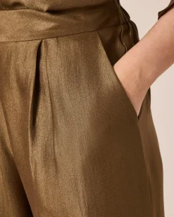 Hose mit Glanzeffekt