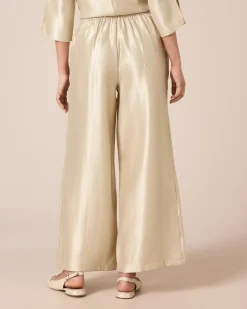 Hose mit Glanzeffekt