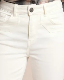 Jeanshose mit Schlag