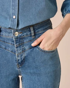 Jeans mit Naht-Details