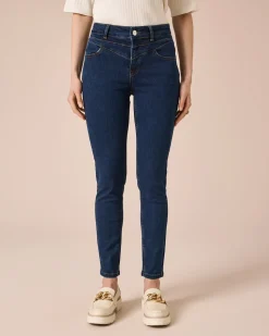 Jeans mit Naht-Details