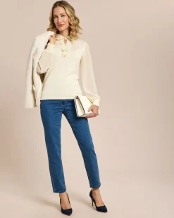 Jeans mit Perlendeko