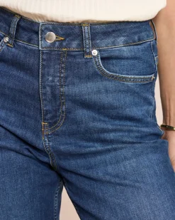 Jeans mit Schlitz