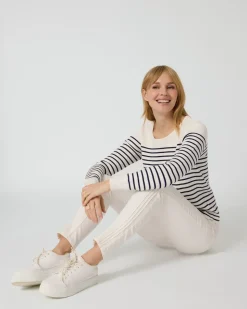 Jeans mit Streifendetails