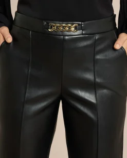 Lederimitat Hose mit Deko am Bund