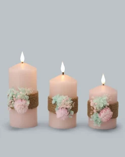 3 LED-Stumpenkerzen mit Blumen-Deko