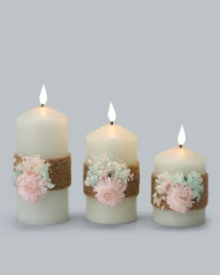 3 LED-Stumpenkerzen mit Blumen-Deko