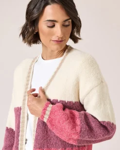 Long-Cardigan in offener Form