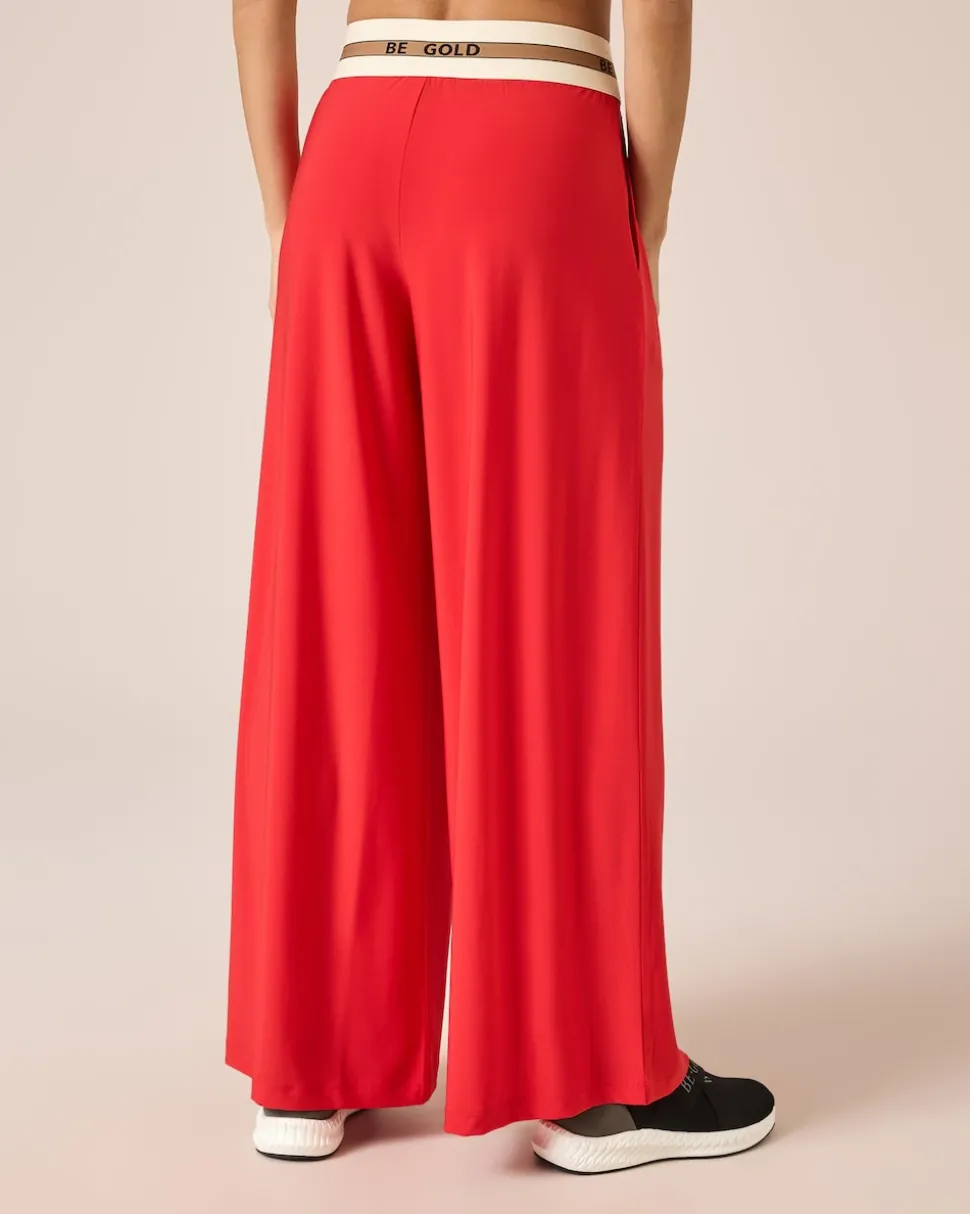 Marlenehose mit Logobund