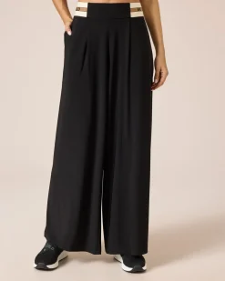 Marlenehose mit Logobund