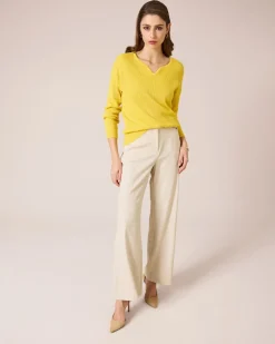 Pullover mit Herzausschnitt