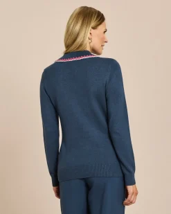 Pullover mit Häkelkragen