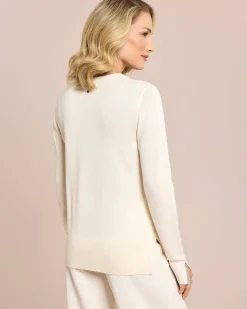 Pullover mit Kettendetail
