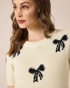 Pullover mit Schleifen und Steinchen