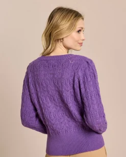 Pullover mit schönem Strickmuster