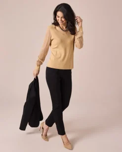 Pullover mit transparenten Ärmeln