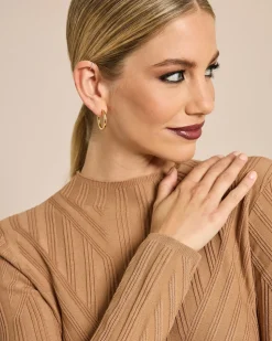 Relief Pullover