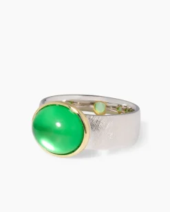 Ring mit Bernstein
