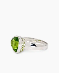 Ring mit Bernstein