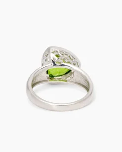 Ring mit Bernstein