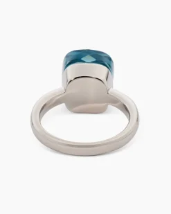 Ring mit Glasstein