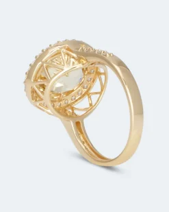 Ring mit Hiddenit
