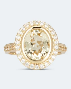Ring mit Hiddenit