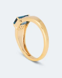 Ring mit London Blue Topas und Zirkon