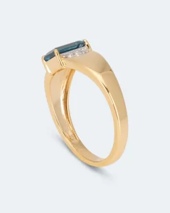 Ring mit London Blue Topas und Zirkon