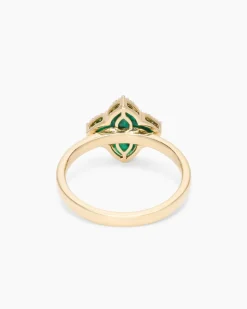 Ring mit Malachit und Diamant