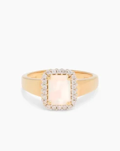 Ring mit Opal und Zirkon