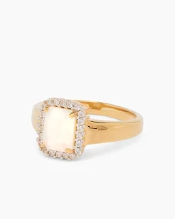 Ring mit Opal und Zirkon