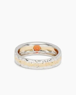 Ring mit Saphir