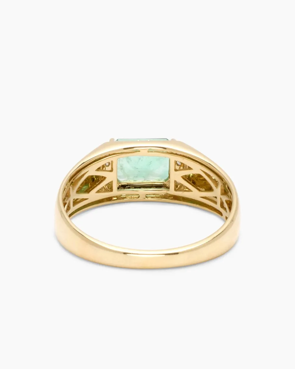 Ring mit Smaragd und Diamanten