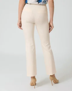 Schlupfhose mit ausgestelltem Bein