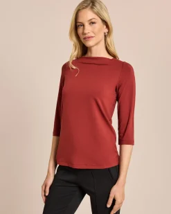 Shirt mit elegantem U-Boot-Ausschnitt