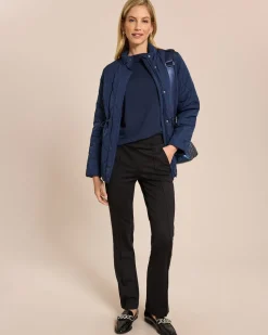 Shirt mit elegantem U-Boot-Ausschnitt