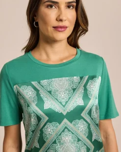 Shirt mit platziertem Druck