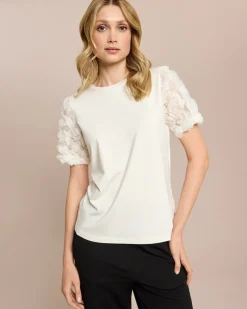 Shirt mit Rosendetails am Ärmel