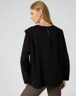 Shirt mit Schulterbetonung