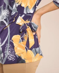 Shirt mit seitlicher Schleife