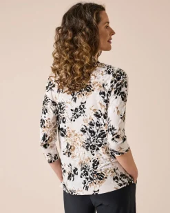 Shirt mit Strassausschnitt