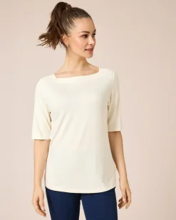 Shirt mit U-Boot-Ausschnitt