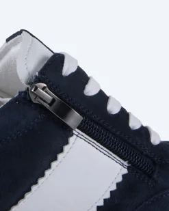 Sneaker mit THOM-Stern-Emblem