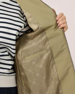 Sommerparka mit Kapuze