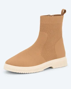 Stiefelette aus Strick