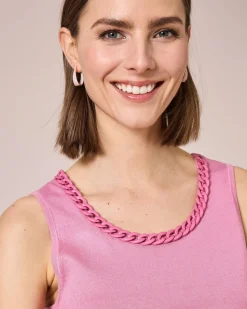 Stricktop mit Kettenverzierung